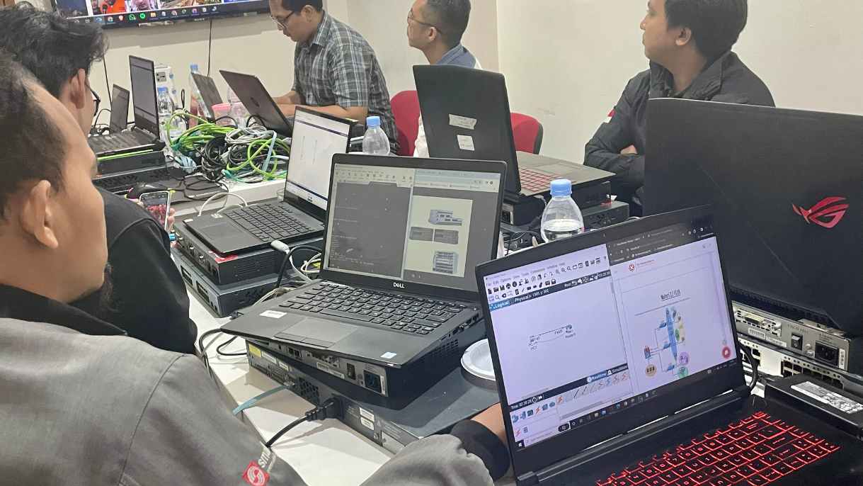 Bagaimana Cara Mendapatkan Sertifikat CCNA? Bagaimana Cara Mendapatkan Sertifikat CCNA?