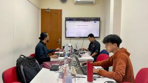 Apa Perbedaan Antara Robotika dan AI?